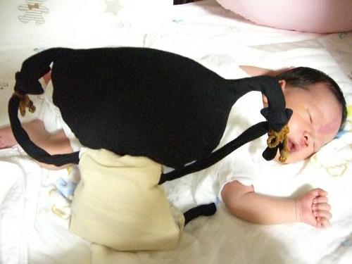 睡眠時の教育に余念のないオレ